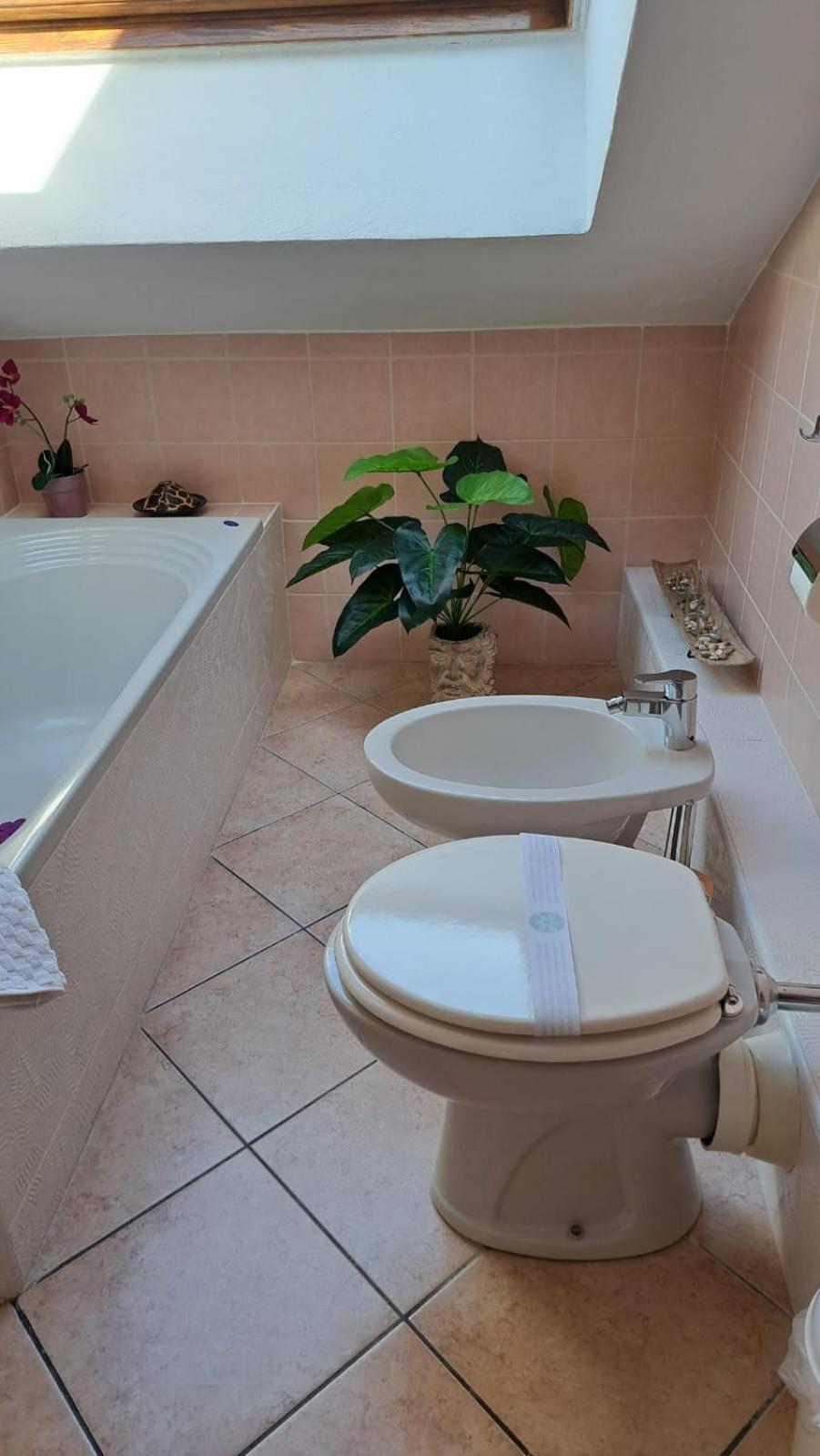 Casa Paola - Stazione 400 Mt - Free Wifi Lejlighed Arcore Eksteriør billede